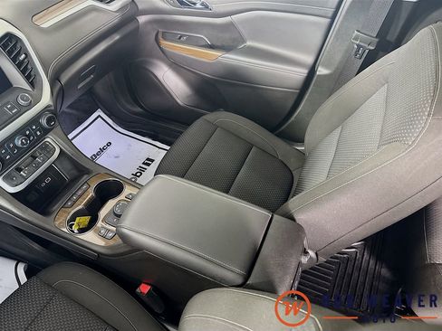 Used 2023 GMC Acadia SLE w/ Driver Convenience Package AWD/4WD image 28