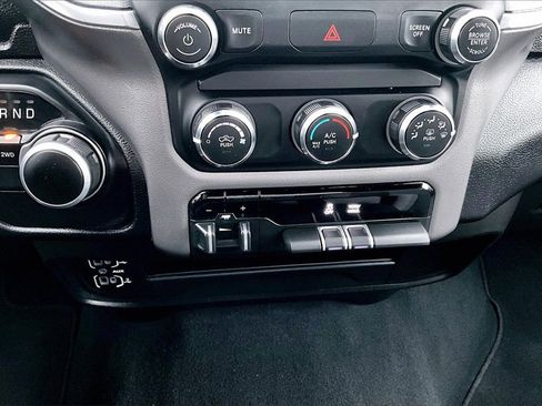 Used 2024 RAM 2500 Big Horn w/ Bed Utility Group image 31