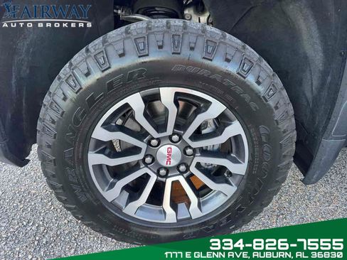 Used 2023 GMC Sierra 1500 AT4 image 31