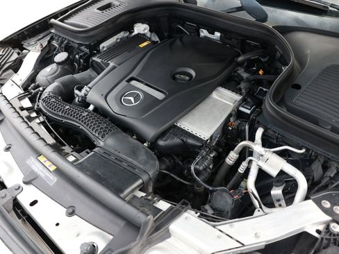 Used 2019 Mercedes-Benz GLC 300 w/ Premium Package image 51