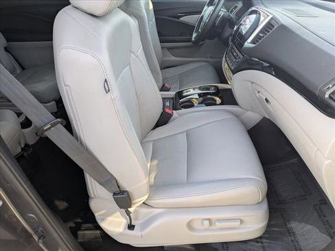 Used 2016 Honda Pilot Elite image 25