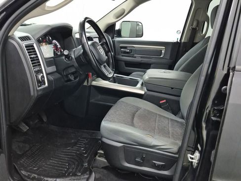 Used 2019 RAM 1500 Classic Warlock AWD/4WD image 4