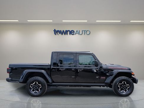 Used 2023 Jeep Gladiator Rubicon w/ LED Lighting Group AWD/4WD image 8