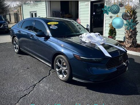 Used 2023 Honda Accord EX image 1