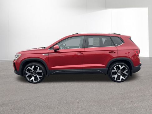 Used 2023 Volkswagen Taos SEL AWD/4WD image 6