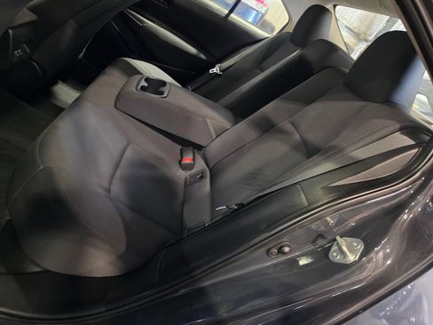 Used 2024 Toyota Corolla LE FWD image 7