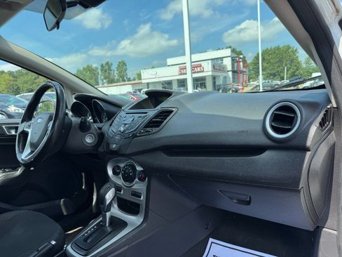 Used 2016 Ford Fiesta SE FWD image 19