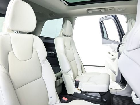 Used 2024 Volvo XC90 B6 Plus w/ Protection Package Premier image 24