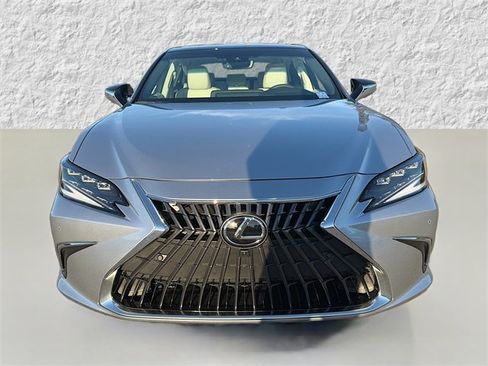 New 2025 Lexus ES 350 Ultra Luxury image 8