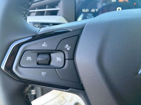 New 2027 Chevrolet Bolt LT w/ Comfort Package image 13