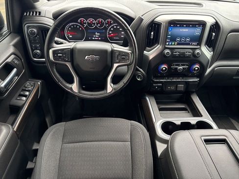 Used 2021 Chevrolet Silverado 1500 LT Trail Boss w/ Bed Protection Package image 8