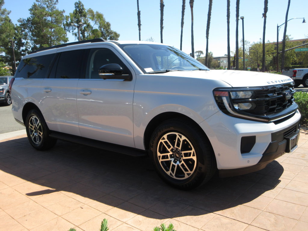 Certified 2025 Ford Expedition Max Active RWD image 7