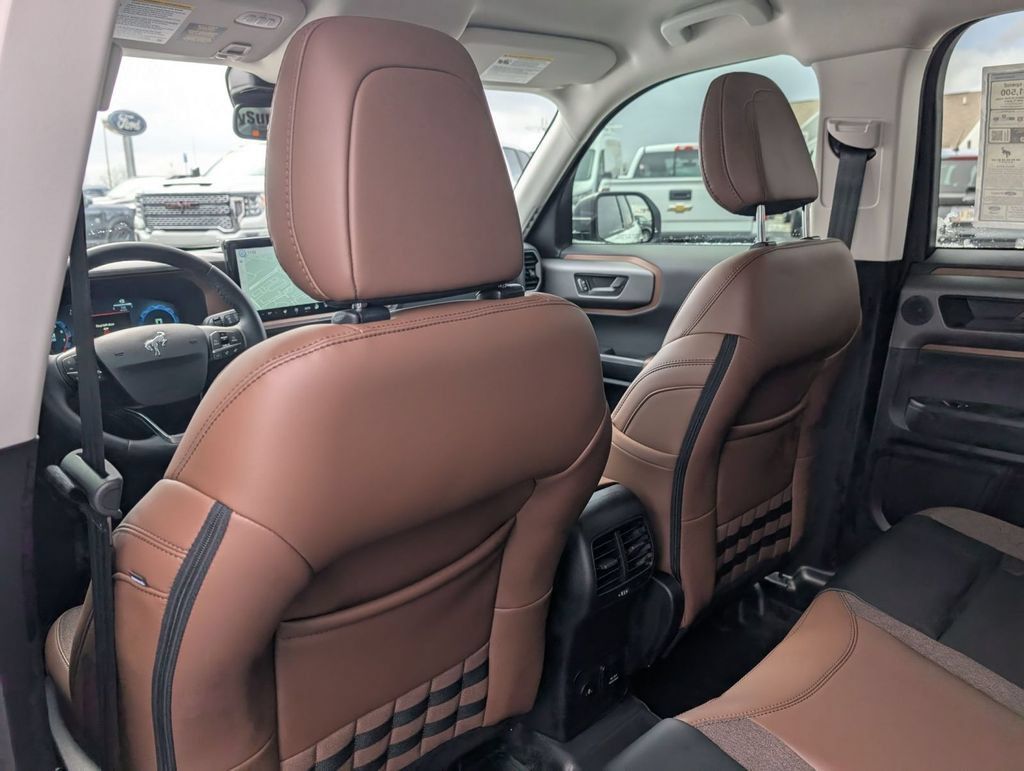 New 2025 Ford Bronco Sport Outer Banks w/ Sasquatch Outer Banks Package AWD/4WD image 44