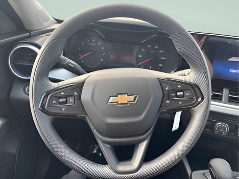 New 2026 Chevrolet Trax LS w/ Driver Confidence Package FWD image 17
