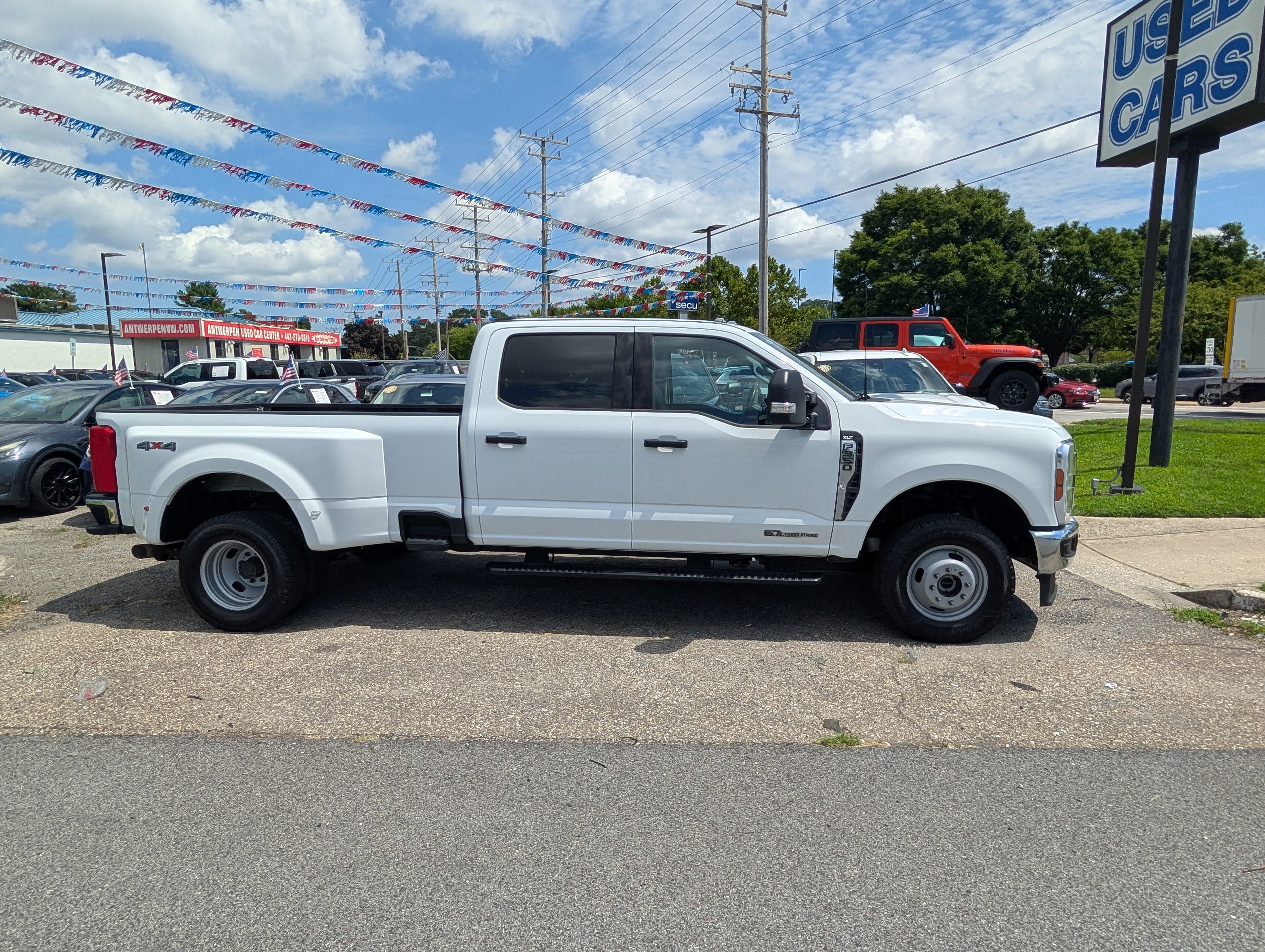 Used 2026 Ford F350 XLT AWD/4WD image 2