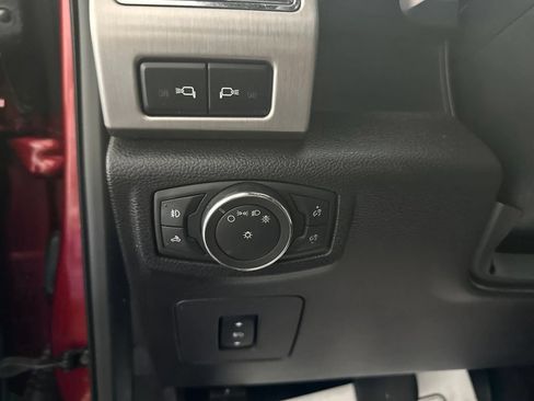 Used 2017 Ford F150 Platinum w/ Equipment Group 701A Luxury AWD/4WD image 15