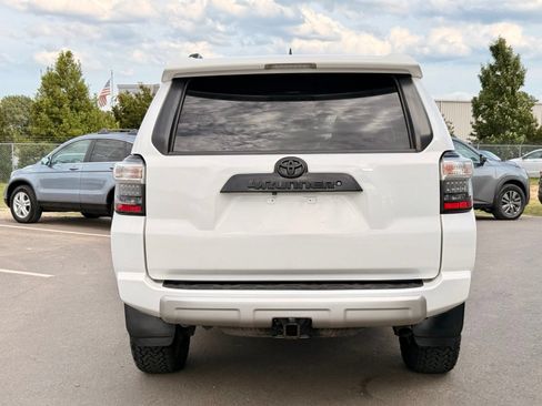 Used 2016 Toyota 4Runner Trail AWD/4WD image 11