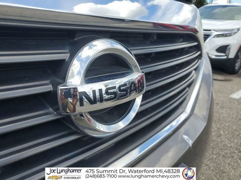 Used 2015 Nissan Quest SL w/ Tow Package FWD image 30
