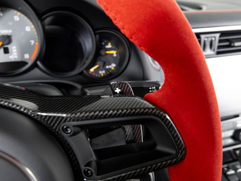 Used 2018 Porsche 911 GT2 RS image 20