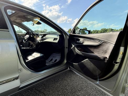 Used 2014 Chevrolet Impala LTZ FWD image 25