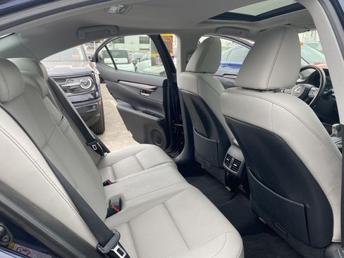 Used 2016 Lexus ES 350 w/ Navigation System Package FWD image 20