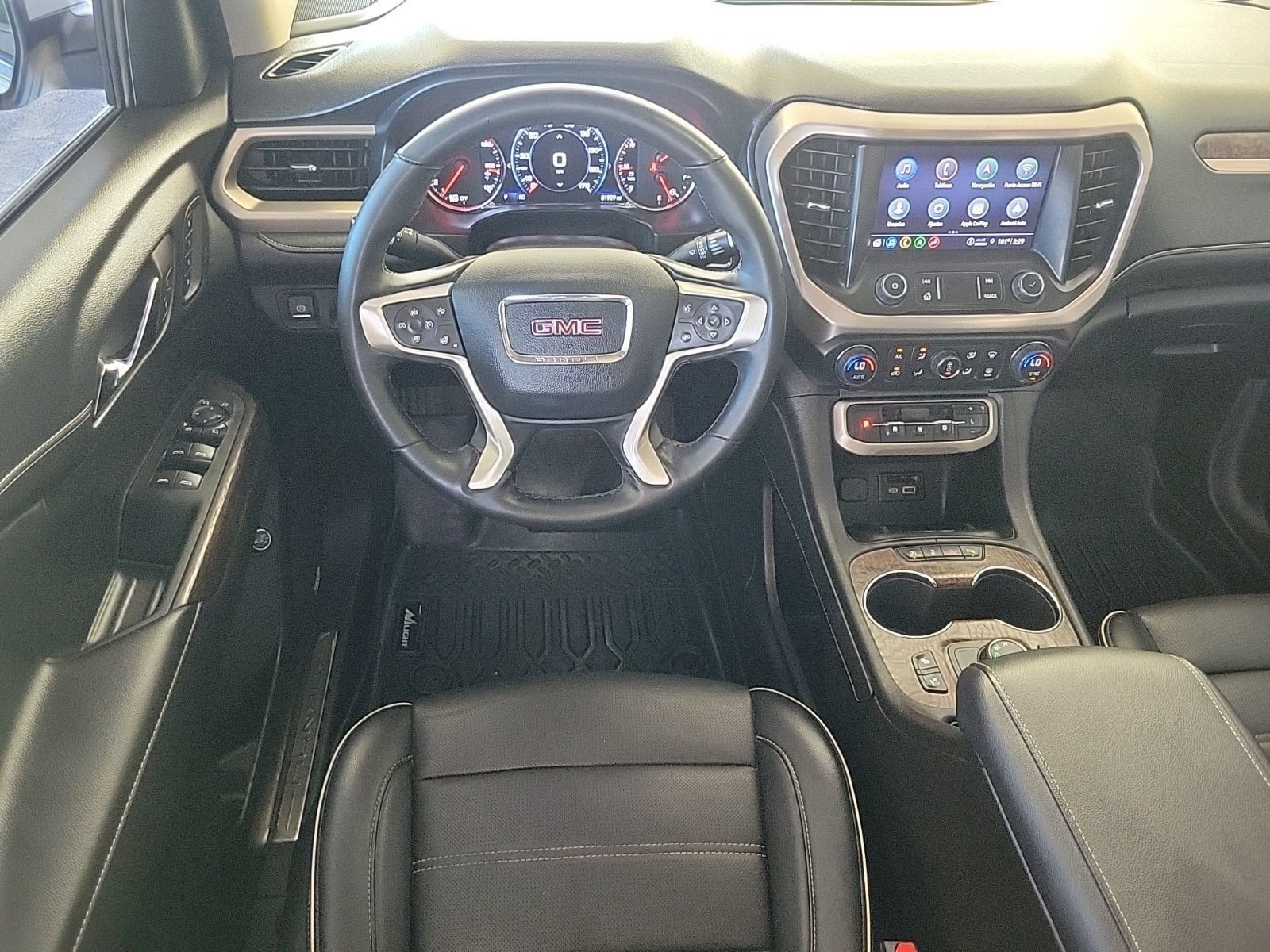 Certified 2023 GMC Acadia Denali w/ Denali Ultimate Package FWD image 18