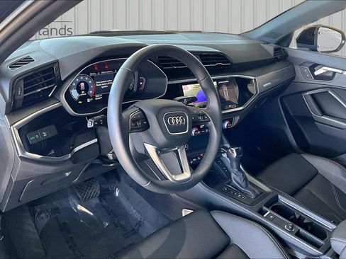 Used 2025 Audi Q3 2.0T Premium w/ Convenience Package AWD/4WD image 17