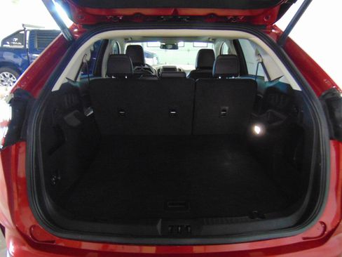 Used 2022 Ford Edge SEL w/ Convenience Package AWD/4WD image 7