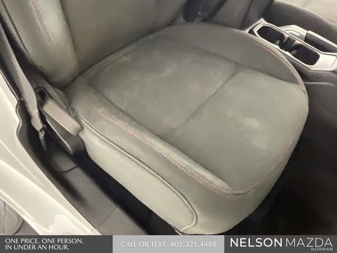 Used 2018 Jeep Wrangler Unlimited Rubicon w/ Dual Top Group image 28