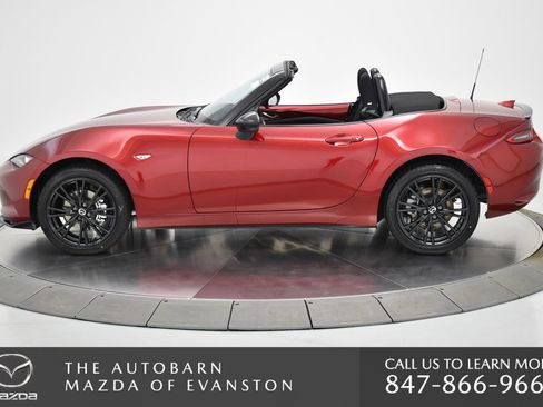 New 2026 MAZDA MX-5 Miata Club w/ Weather Package RWD image 17