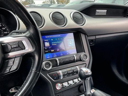 Used 2022 Ford Mustang Premium image 9