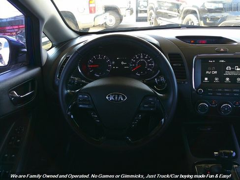 Used 2019 Kia Forte LXS image 13