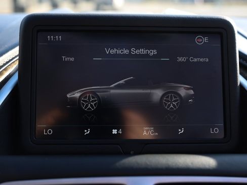 Used 2019 Aston Martin DB11 Volante image 6