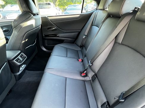 Certified 2024 Lexus ES 350 F Sport w/ Accessory Package (Z2) FWD image 31