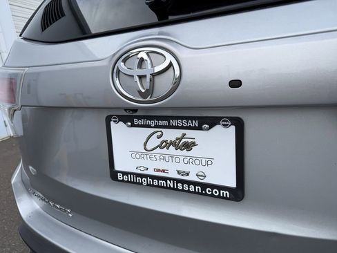 Used 2015 Toyota Highlander Limited image 10