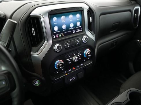 Used 2020 GMC Sierra 1500 SLE w/ SLE Value Package AWD/4WD image 18