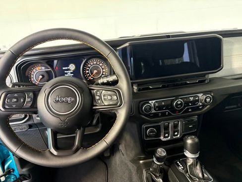 Used 2024 Jeep Wrangler Sport AWD/4WD image 20