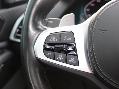 Used 2022 BMW X5 M50i image 13