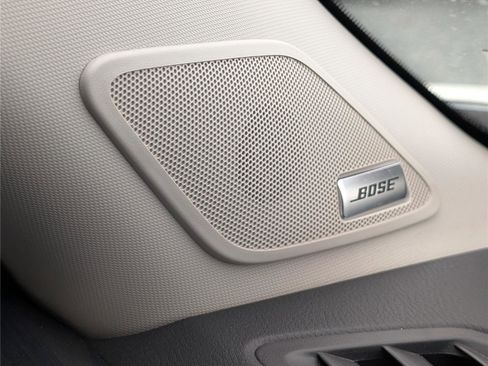 Used 2022 Nissan Pathfinder SL w/ SL Premium Package image 23