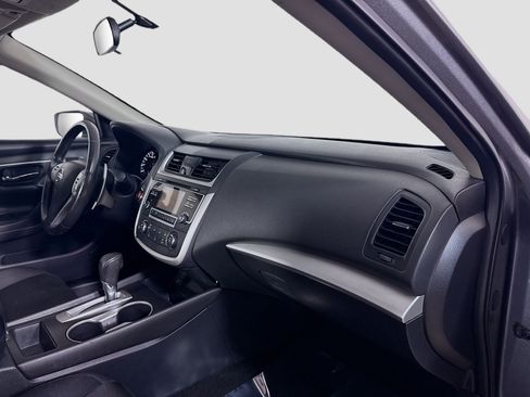 Used 2017 Nissan Altima 2.5 SR FWD image 30