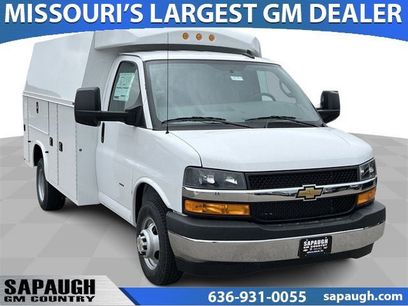 New 2024 Chevrolet Express 3500 w/ Power Convenience Package