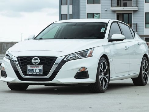Used 2019 Nissan Altima 2.5 S image 3