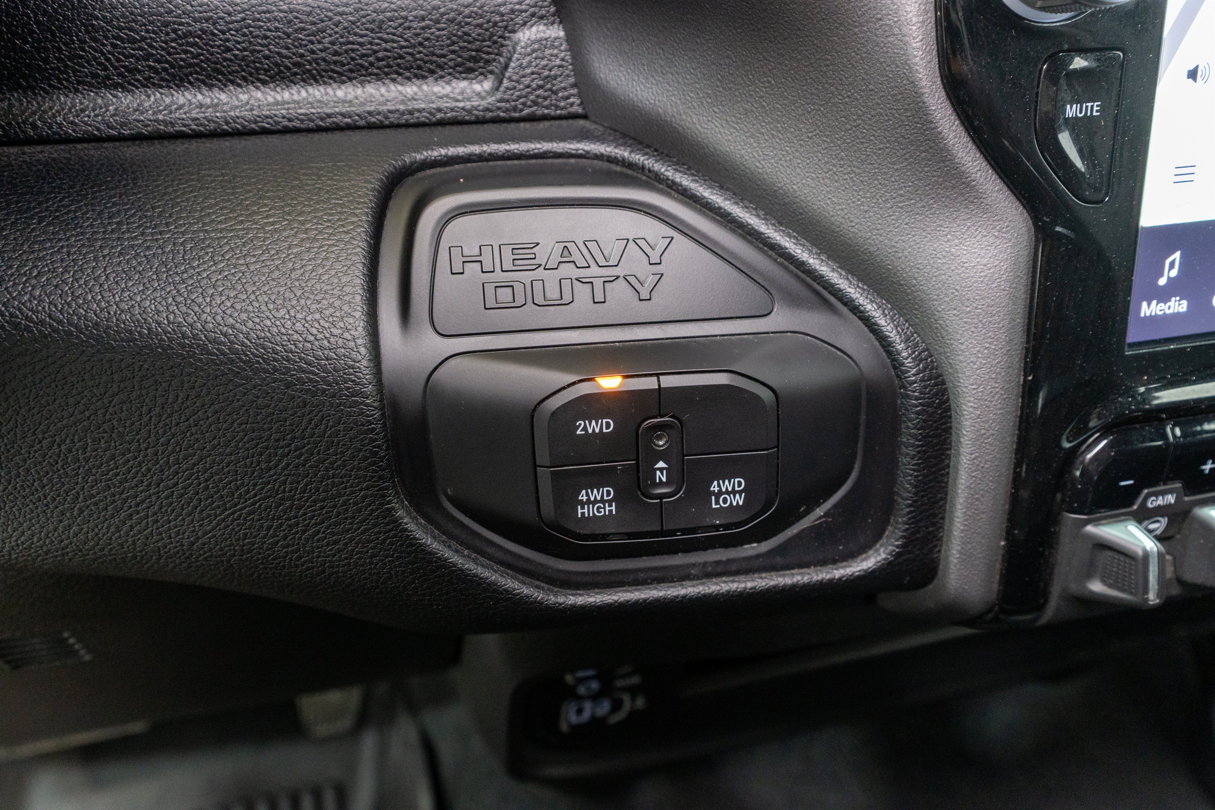 Used 2026 RAM 2500 Laramie AWD/4WD image 24