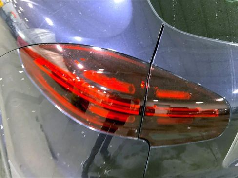 Used 2017 Porsche Cayenne GTS image 28