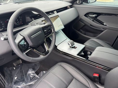 Used 2024 Land Rover Range Rover Evoque S AWD/4WD image 9