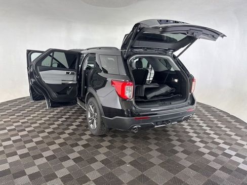 Used 2021 Ford Explorer XLT w/ Equipment Group 202A image 20