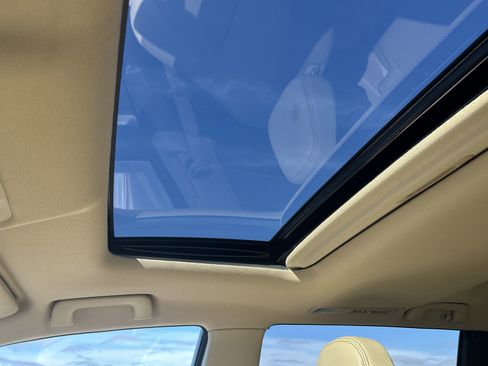 Used 2017 Toyota Highlander XLE image 11