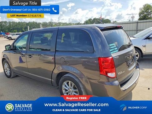 Used 2020 Dodge Grand Caravan SE FWD image 3
