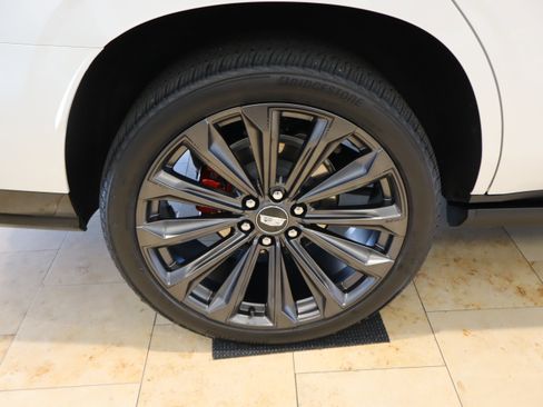 Used 2025 Cadillac Escalade V image 46