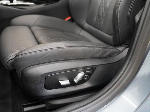 Used 2021 BMW 530i w/ Premium Package RWD image 29